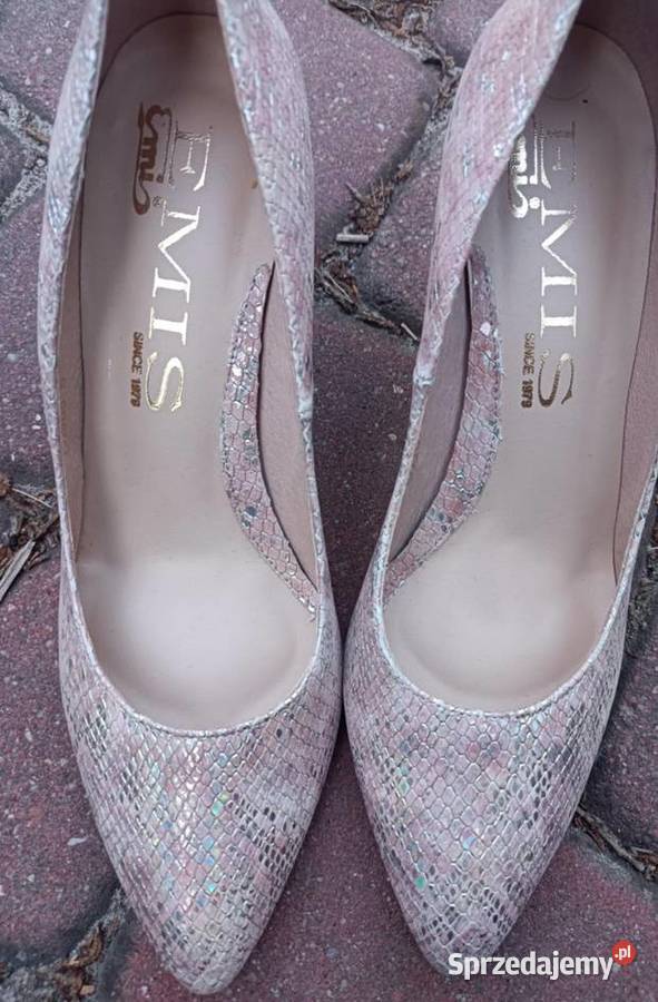 ŚLiczne różwe szpileczki 39 Złotokłos