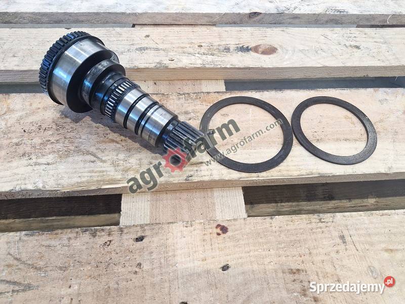 Wałek napędu pompy skrzyni biegów John Deere Skrzynia biegów Byków