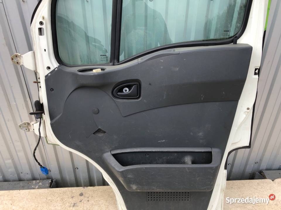 DRZWI PRAWY PRZÓD IVECO DAILY III Bus 9906 Drzwi