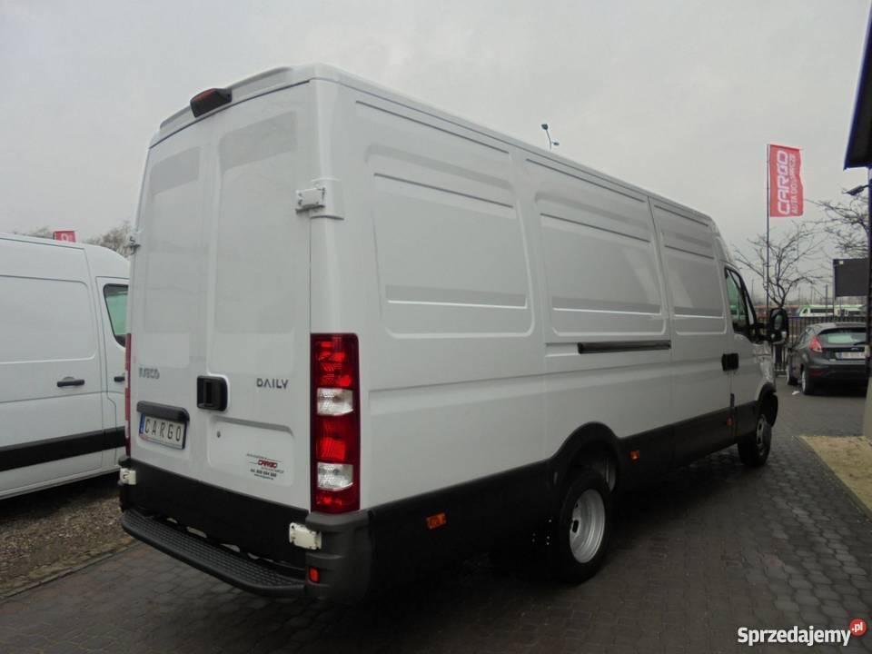 Sprzedam Iveco Daily bialy Samochody dostawcze sprzedam
