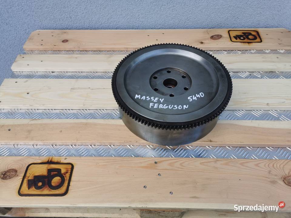 Massey Ferguson serii 5400 Koło zamachowe Wilkowo sprzedam