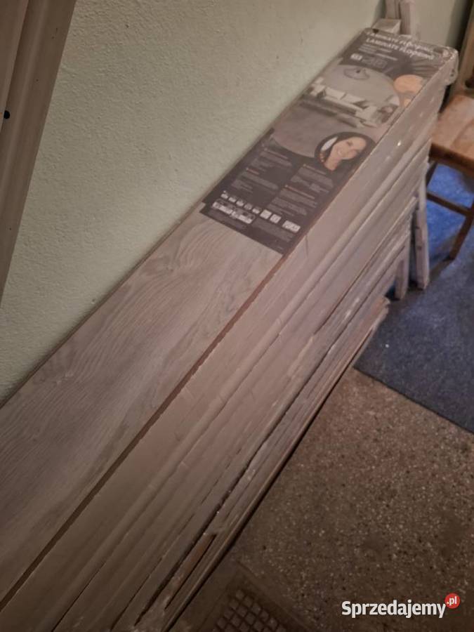 Panele podłogowe 35m nowe