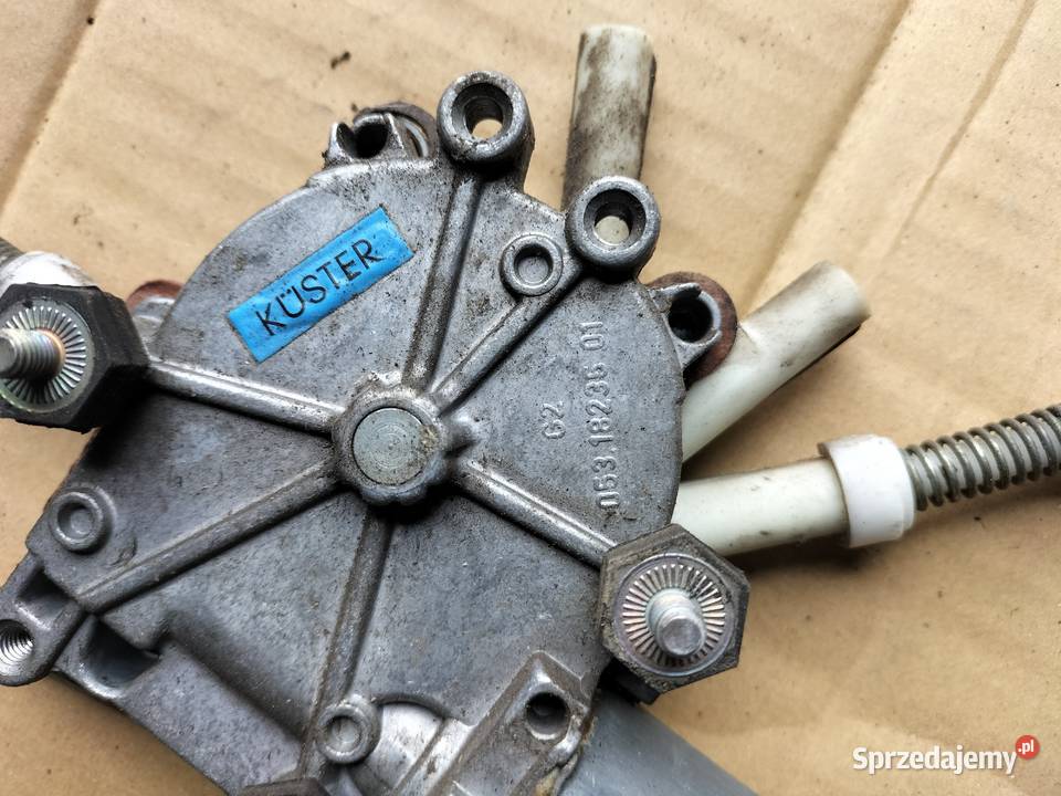 AUDI 80B4 SILNICZEK MECHANIZMU OPUSZCZANIA Kamień-Kolonia