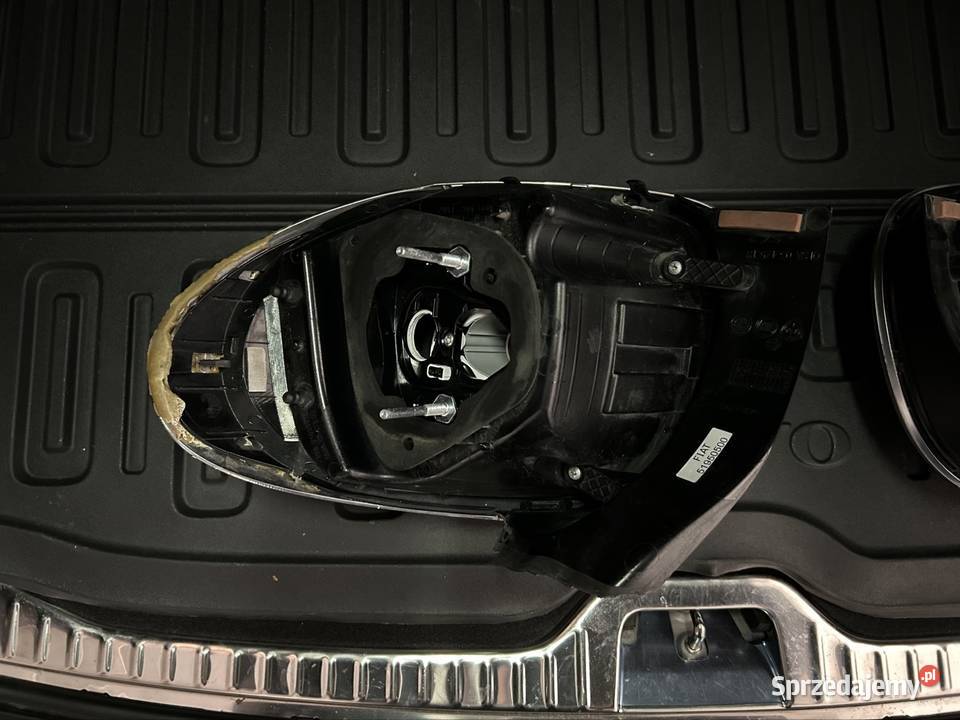 Lampy tył Fiat 500L osobowe Lampy tylne Warszawa sprzedam