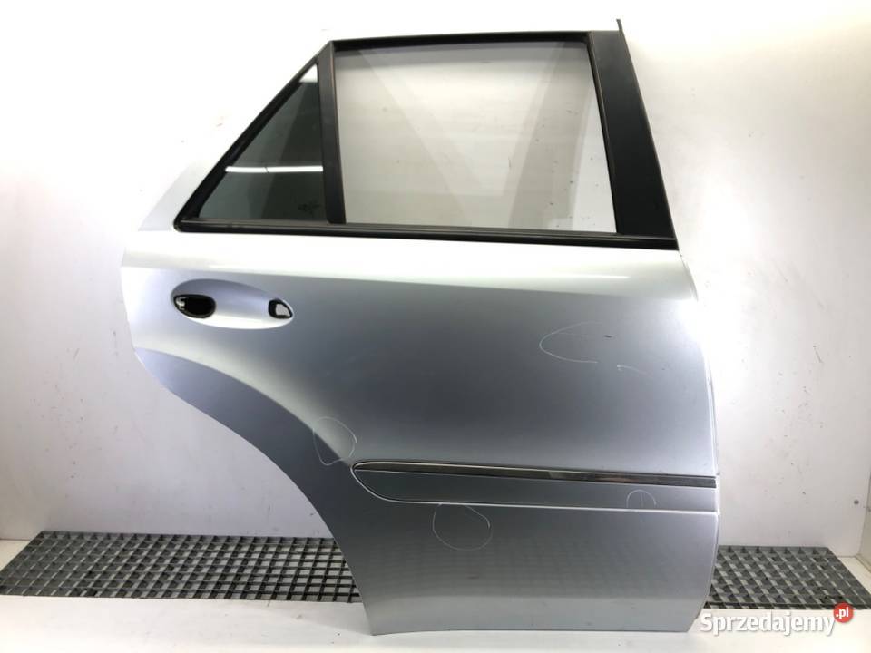 DRZWI PRAWY TYŁ MERCEDES W164 SUV 0512