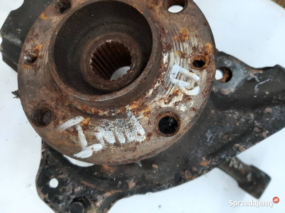 Fiat Punto 1 11 12 piasta zwrotnica lewa Ksawerów