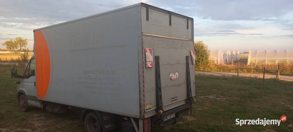 kontener aluminiowy ze świetlikiem 450x220x220 dostawcze