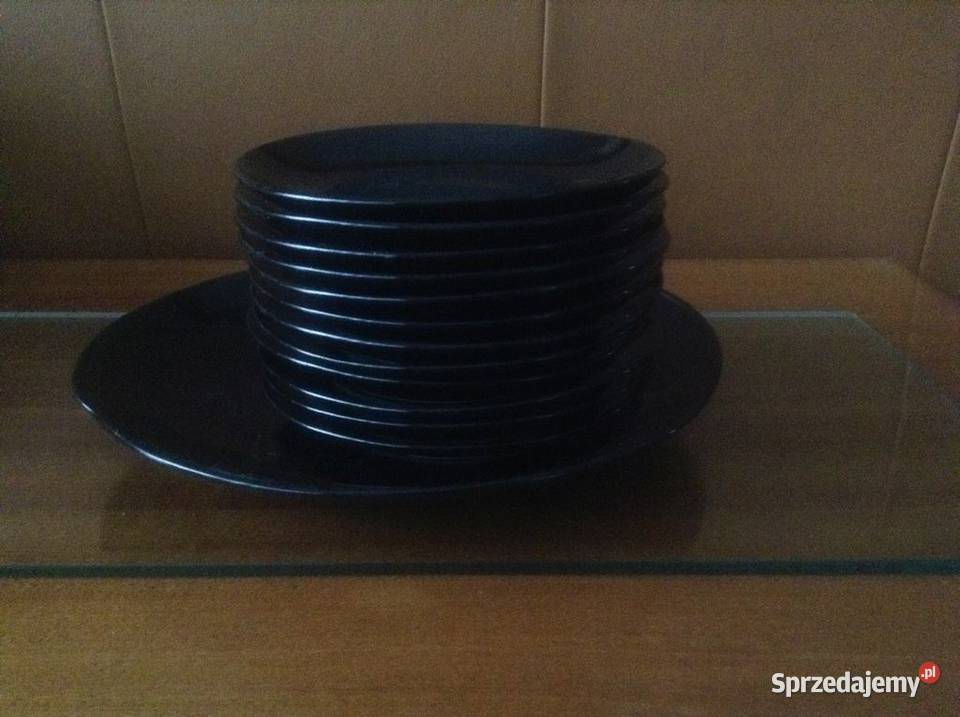 Garnitur porcelanowych talerzyków deserowych Opole