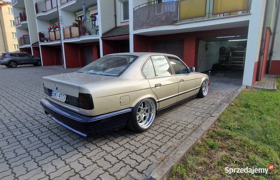 BMW E34 520i airride