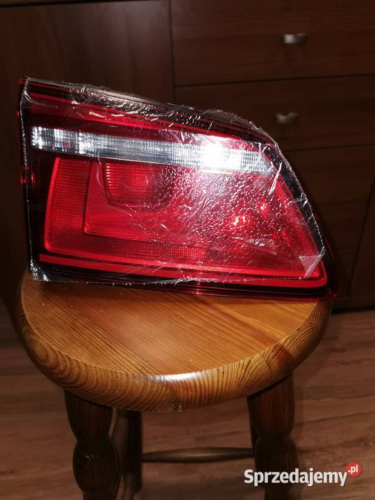 NOWA LAMPA VW SPORTSVAN LEWA W KLAPĘ 1417 Motoryzacja Luzino