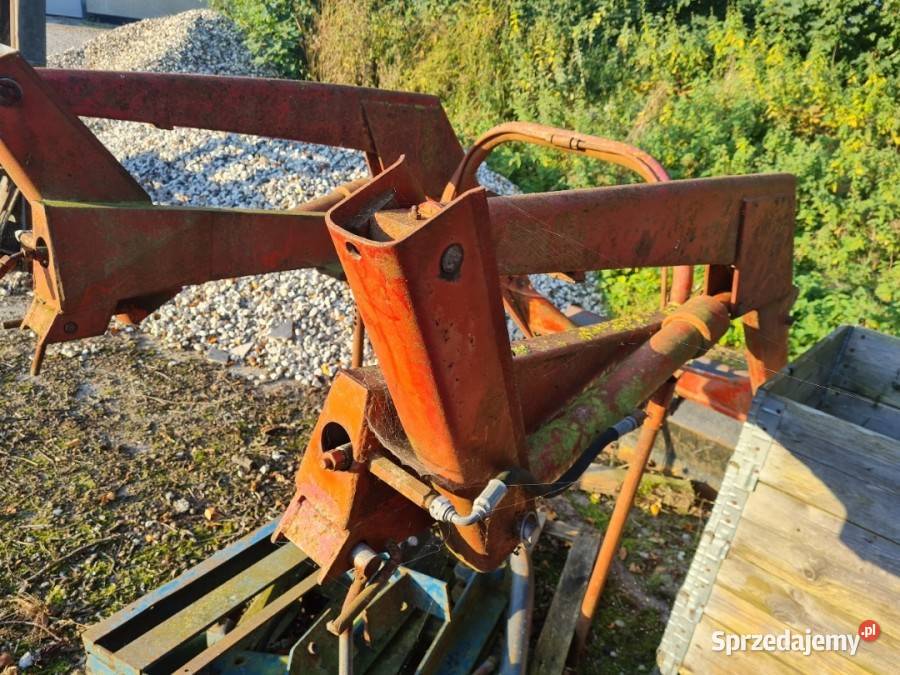ładowacz tur frontlift z łyżką widłami do Końskowola