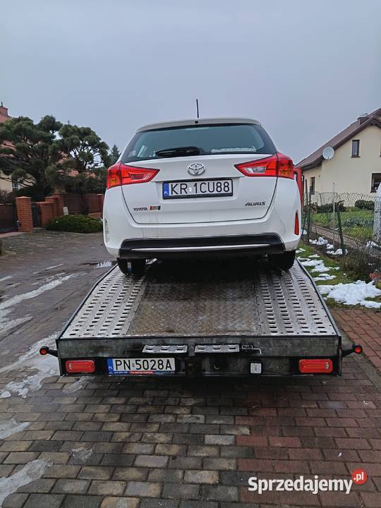 Sprzedam toyote auris214 dizel uszkodzonom diesel Konin