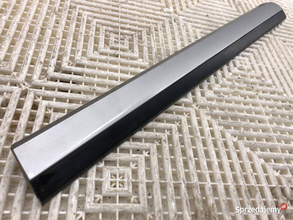 LISTWA DRZWI PRAWY TYŁ VW PASSAT B8 Kombi osobowe sprzedam