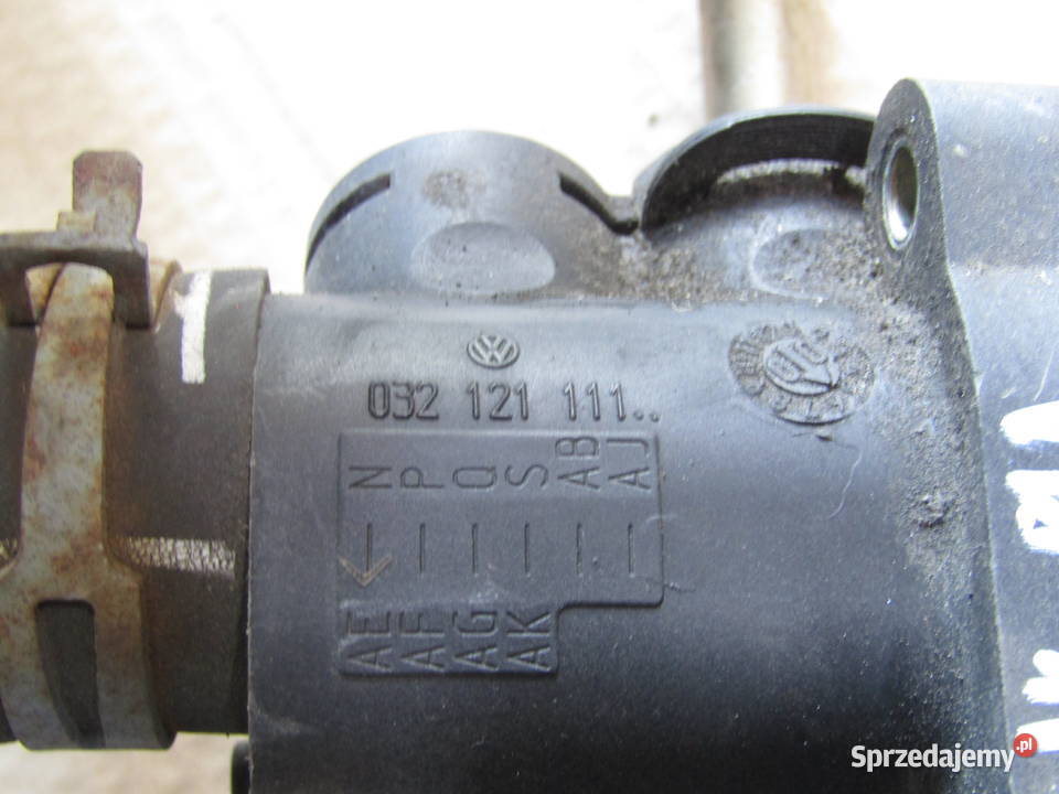 OBUDOWA TERMOSTATU VW POLO 9N 14 12V 032121111 Mysłaków