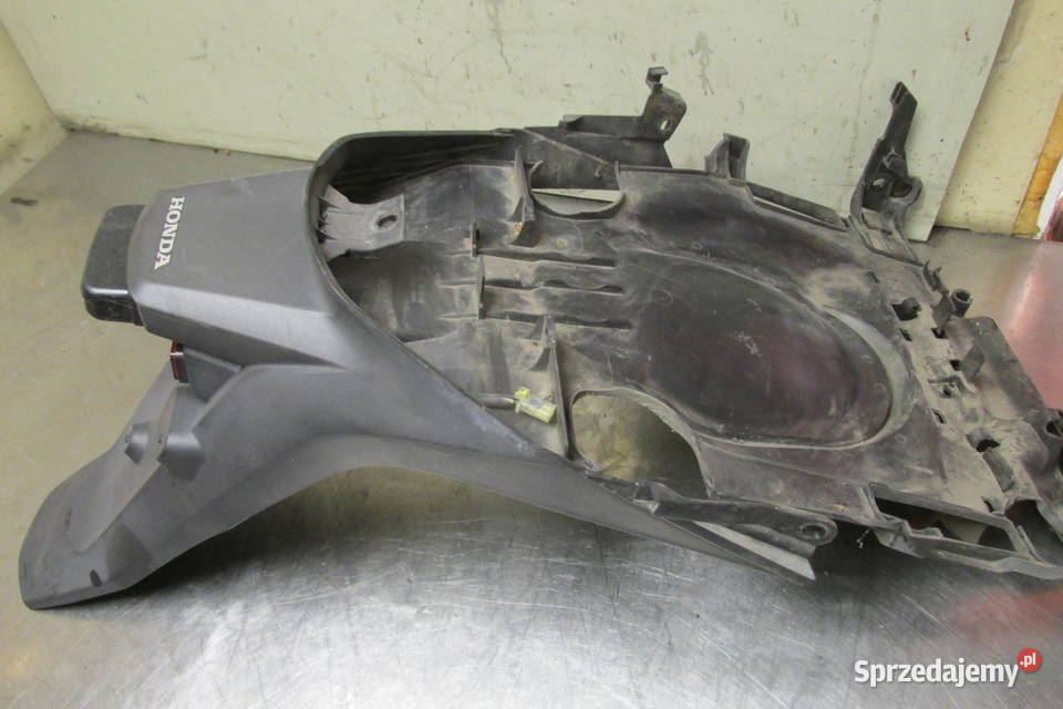 Błotnik tylny Honda SH 300 18r części Sandomierz