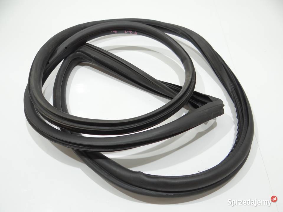 USZCZELKA DRZWI LEWA BMW F21