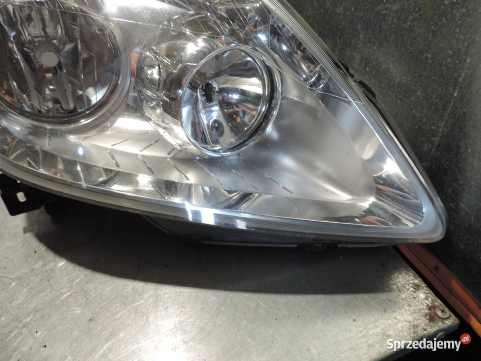 OPEL ZAFIRA B LAMPA PRAWA PRZEDNIA PRZÓD Nowy Sącz