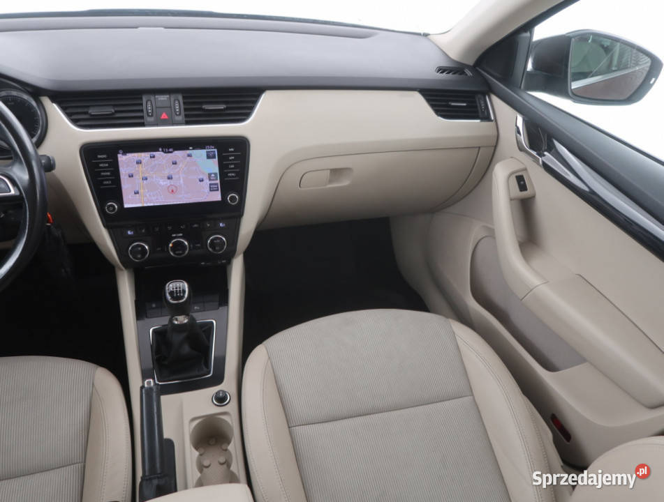 Skoda Octavia 10 TSI