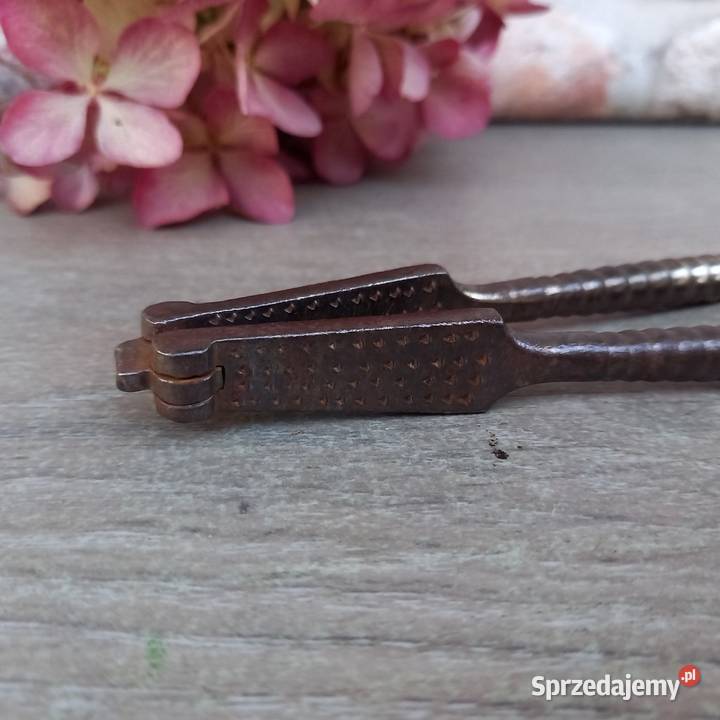 Stary metalowy dziadek do orzechów Francja