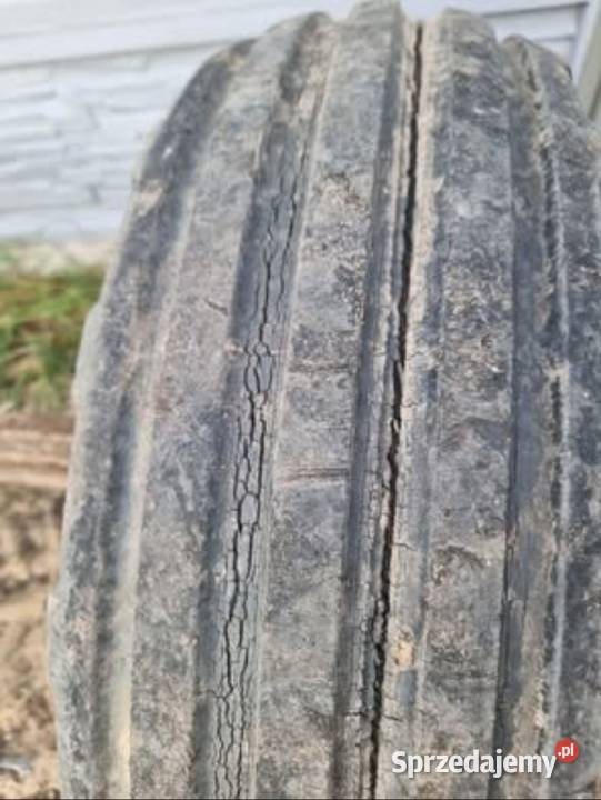 Oś rozrzutnik ruski przyczepa mazowieckie Stare Litewniki