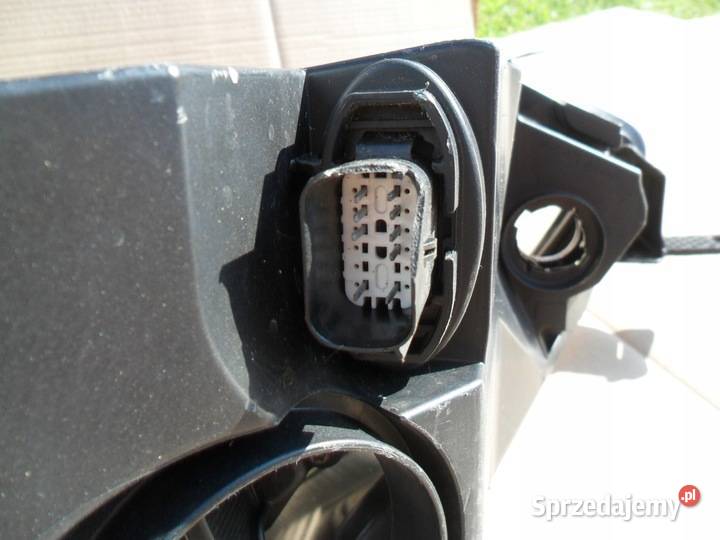 Ford Fiesta Mk8 Reflektor Prawy H1BB13W029AE Nowy Tomyśl