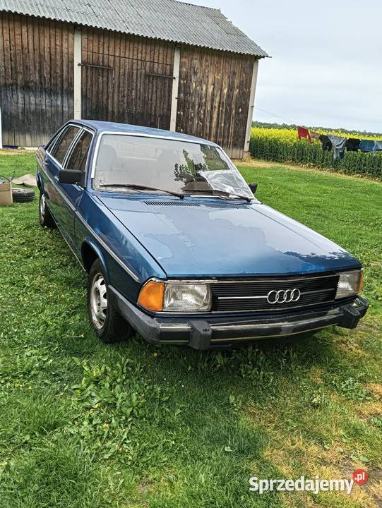 Dwie Audi 100C2 Krasnystaw