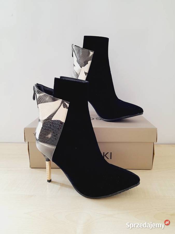 Zamszowe czarne botki Vero Cuoio 37 24cm Moda i Styl Bogatynia