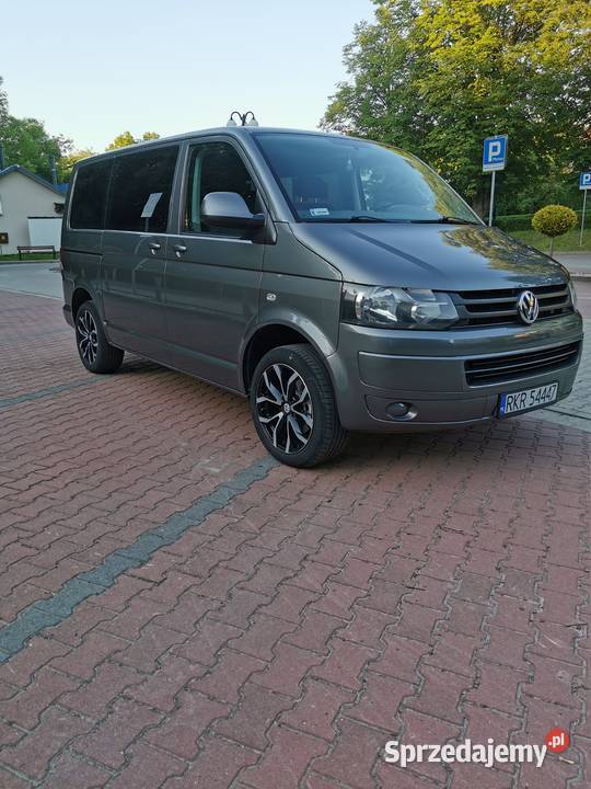 VW T5 LIFT CARAVELLE 20 TDI 2010 Lubatówka