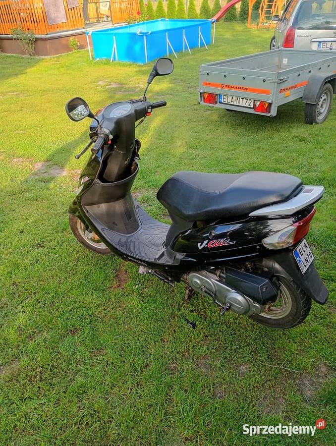 Skuter v click 50