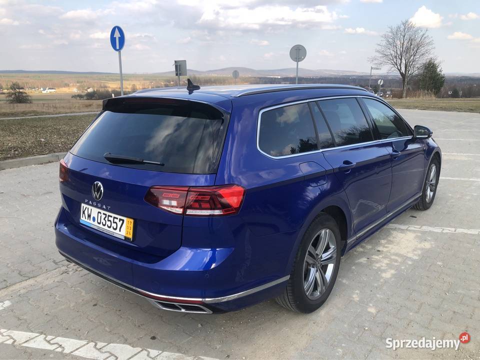 PASSAT B8 20 TDI RLine 2023 Z Niemiec przyciemniane szyby świętokrzyskie sprzedam