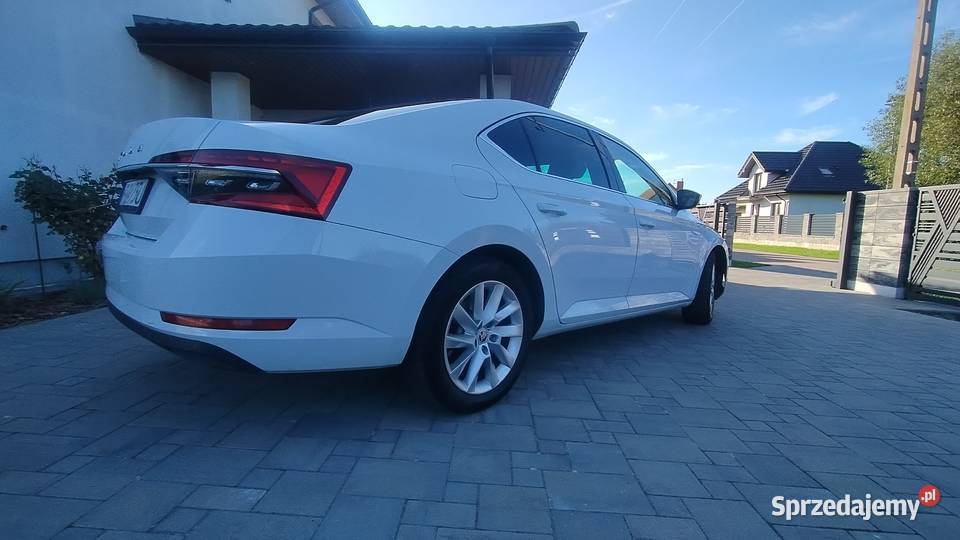 Skoda SuperB 15 benzyna Salon Ostrołęka