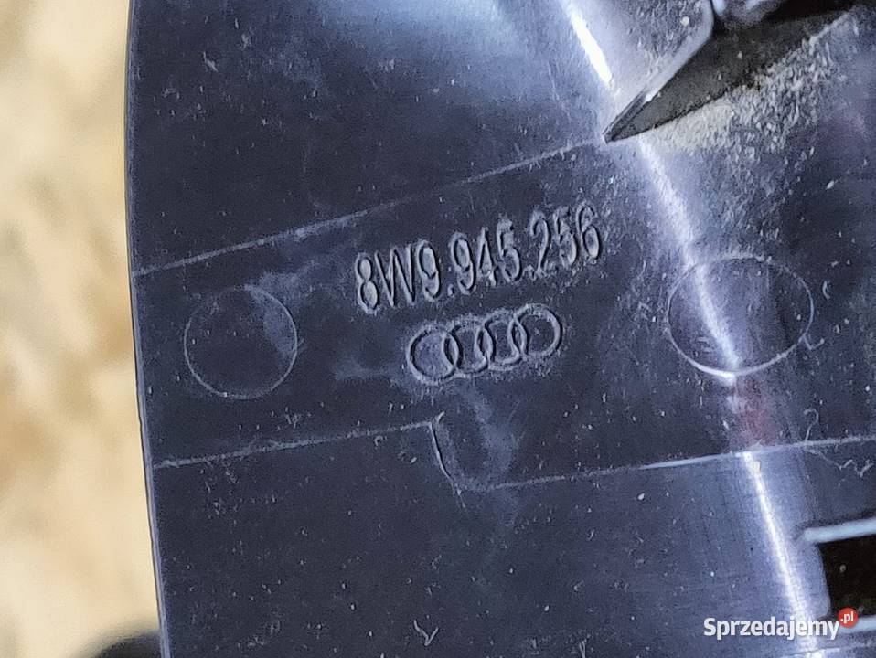 Listwa Osłona Lampy Prawy Tył Audi A4 B9 Avant Oświetlenie wielkopolskie Pleszew