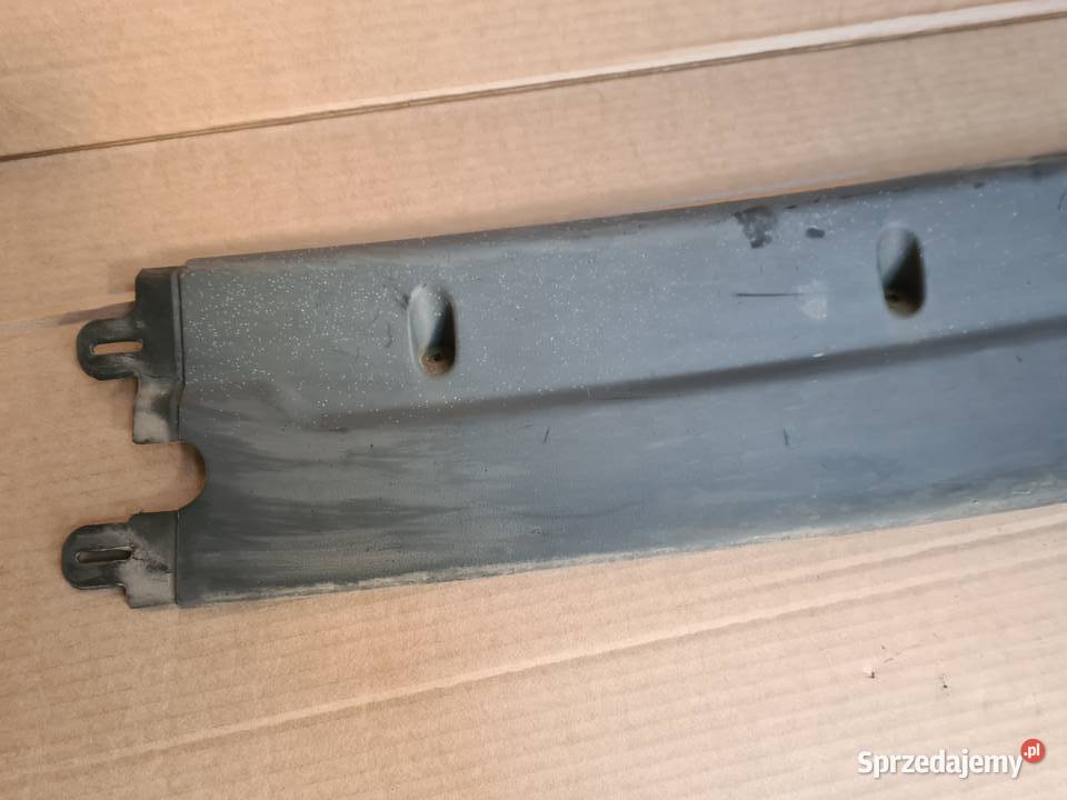 IVECO DAILY 3 9906 listwa osłona podszybia szyby Legnica