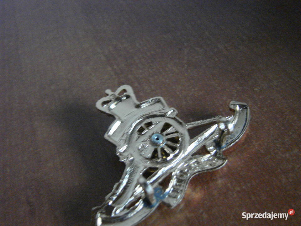 Artyleria Królewska brytyjska odznaka na czapkę sprzedam