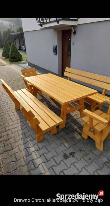 Zestaw ogrodowych mebli drewnianych góralskich
