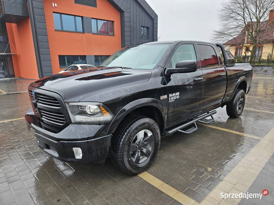 Dodge RAM1500 57Hemi 8bieg 4x2 CREWCAB 2020 7 Mojusz