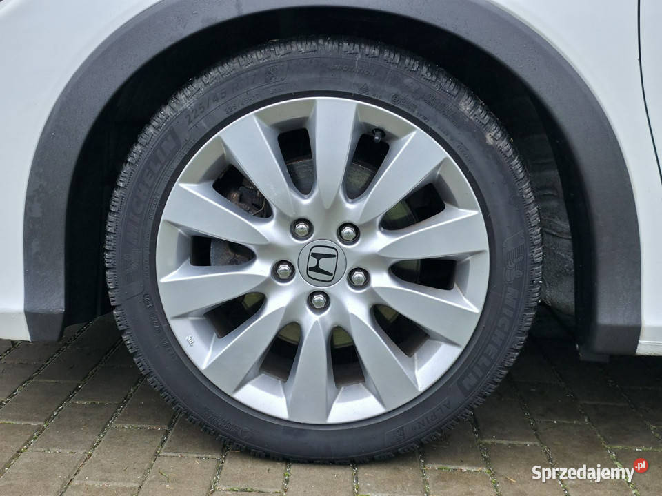 Honda Civic 18 Benzyna Serwisowany Gwarancja światła przeciwmgielne Piekoszów sprzedam