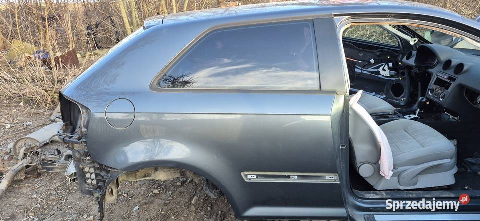 Poszycie prawe błotnik Audi A3 8P 3D LX7Z Słupsk