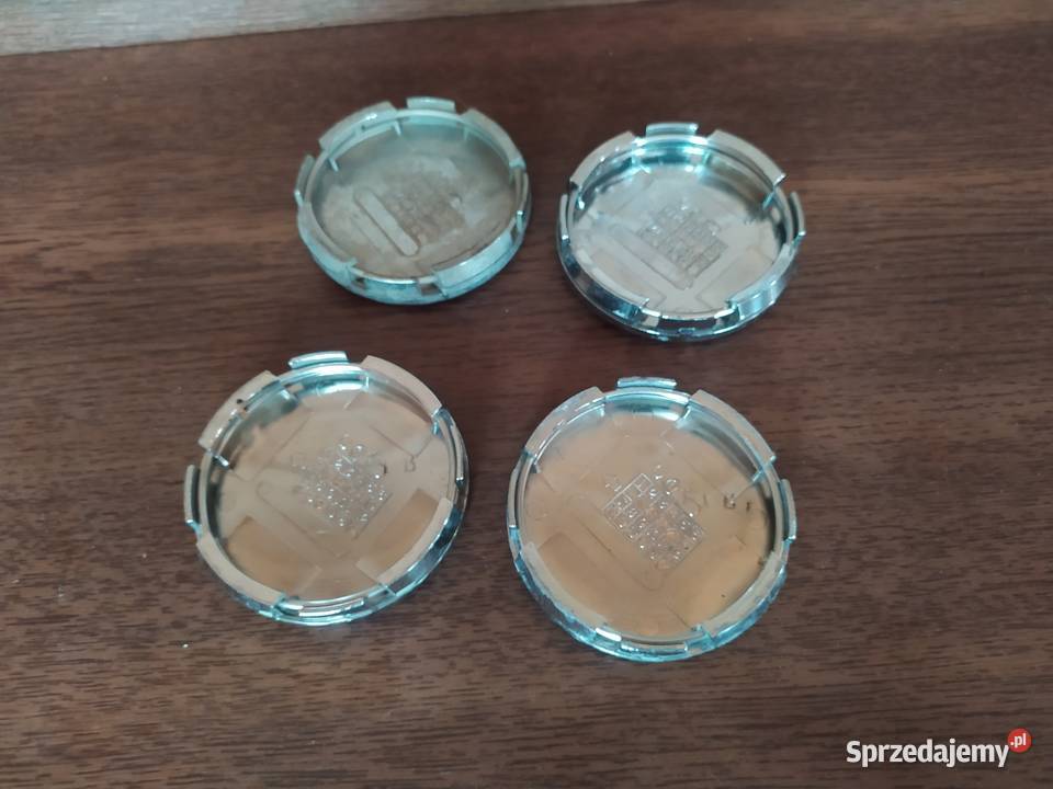 mazda 4 oryginalne dekieleki do felg 56mm Zarzecze sprzedam