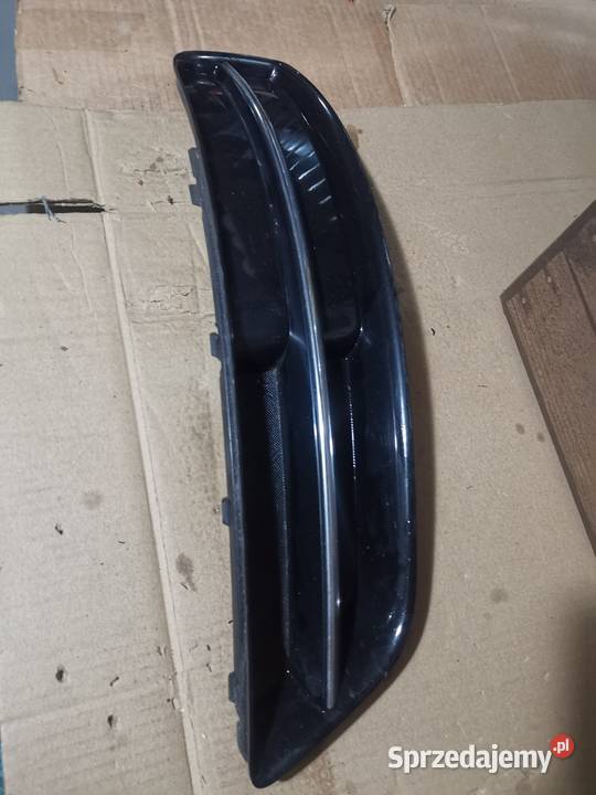 Zaślepka kratka atrapa halogenu zderzaka przód Atrapy Zamość