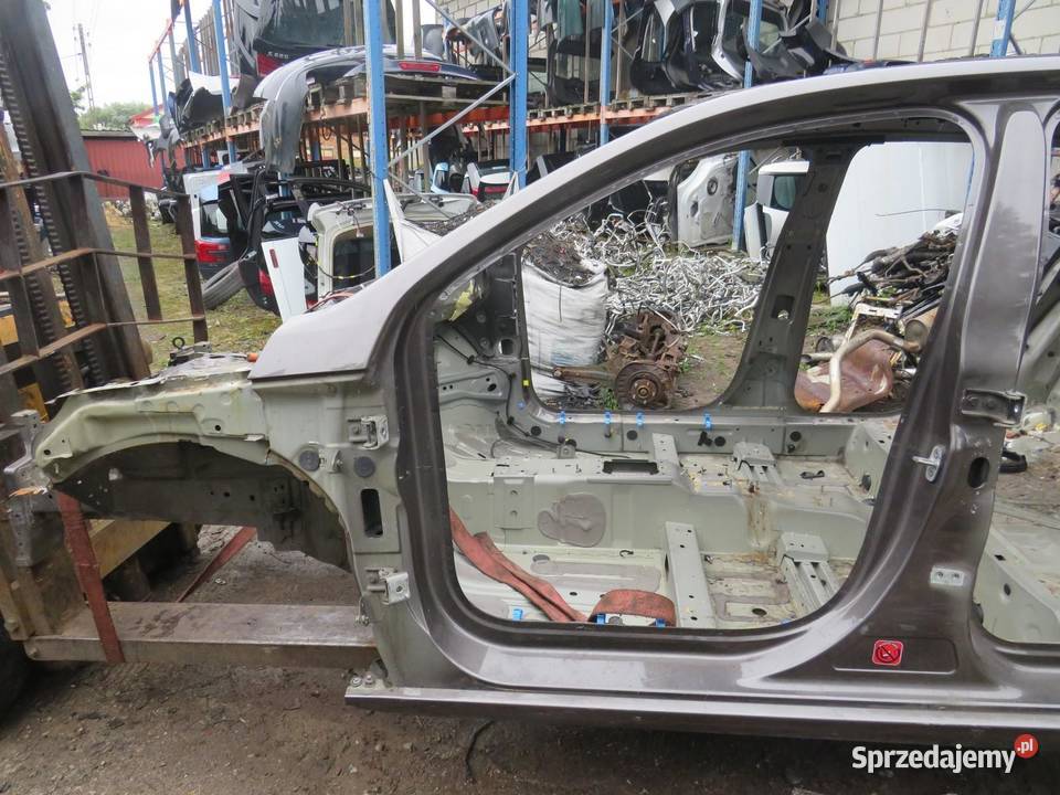 ĆWIARTKA PODŁUŻNICA LEWY PRZÓD PEUGEOT 308 T9 sprzedam