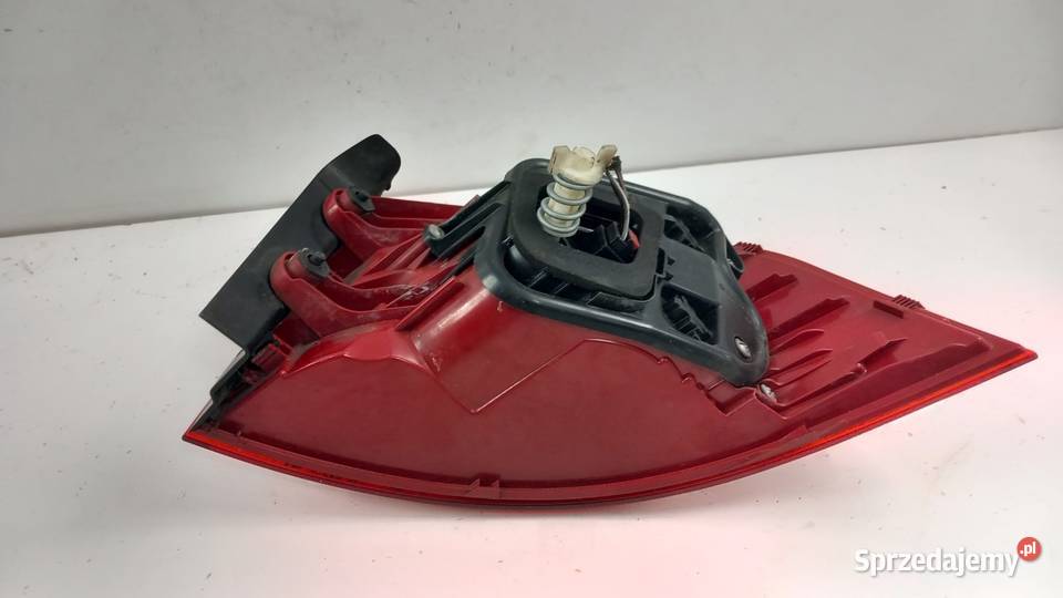 VW PASSAT B7 KOMBI LAMPA TYŁ LEWA wielkopolskie Zbierkowo sprzedam