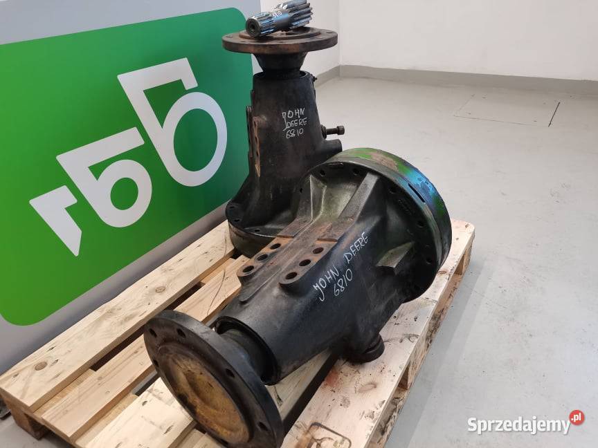 Zwolnica R126430 R126431 John Deere 6810