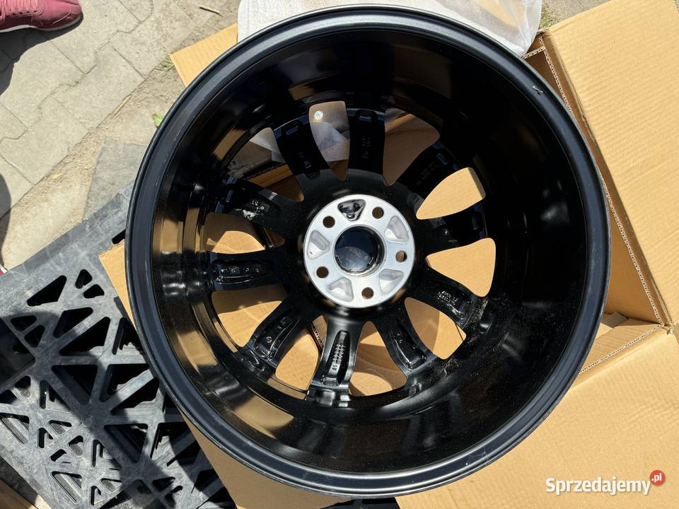 Sprzedam NOWE FELGI 18 CMS SUW OSOBOWE Średnica 18" warmińsko-mazurskie Ostróda
