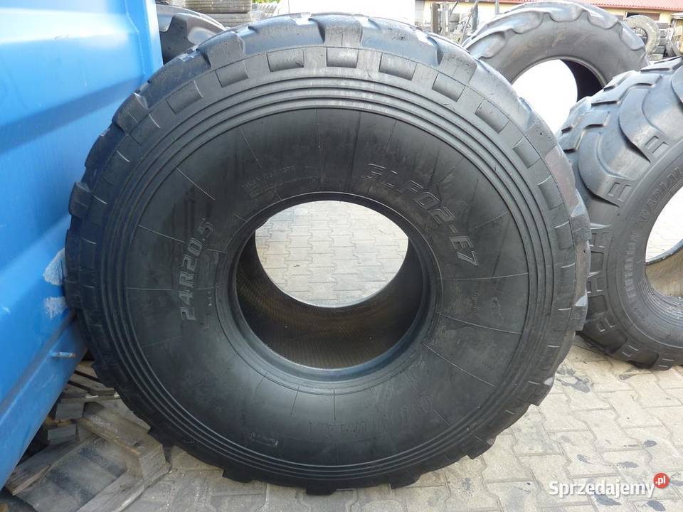 Opona używana przemysłowa 24R205 UNIMAXX GLF02 podlaskie Zaścianki