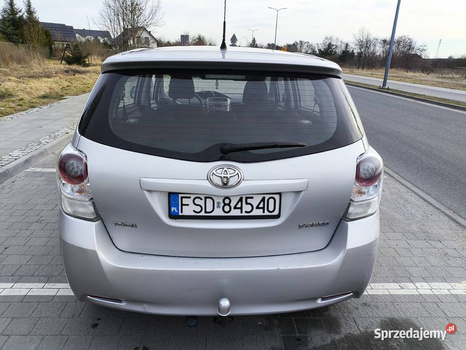 Toyota Verso 20 126 2009r długie opłaty poduszka powietrzna Drezdenko