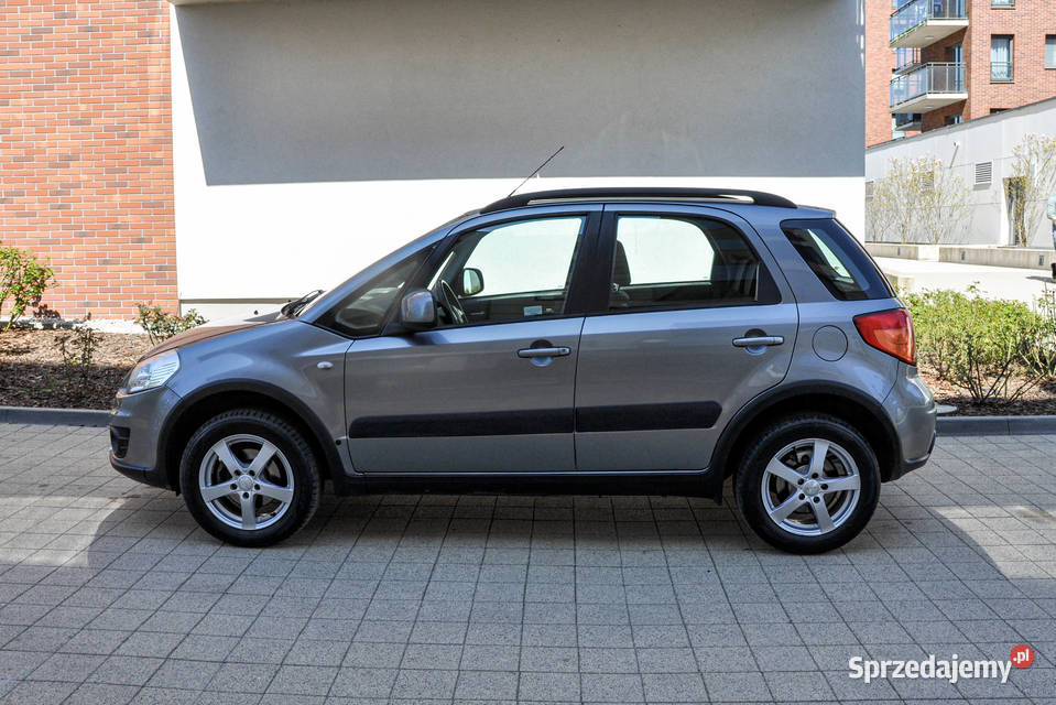 Suzuki SX4 4x4 Salon Lift 2012 2013 r Rok produkcji 2012 Wrocław sprzedam