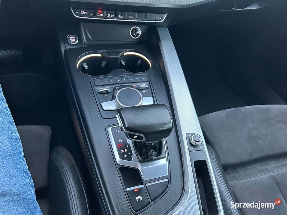 Audi a4b9 A4