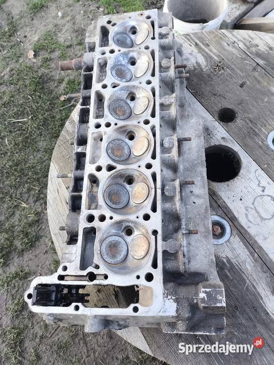 Głowica mercedes M110 28 R110 016 19 01 w113 osobowe Lutoryż