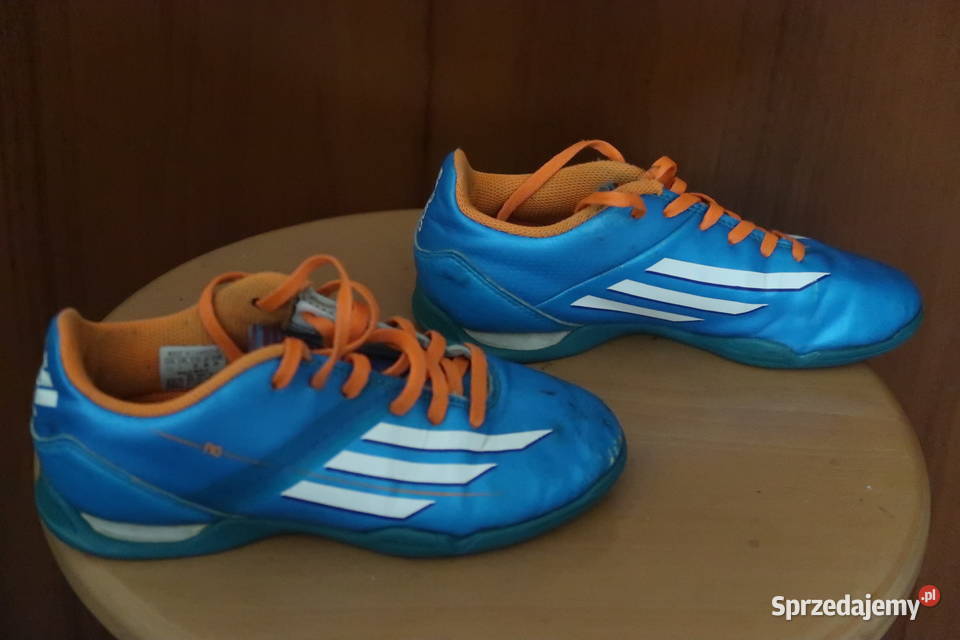 Buty piłkarskie firmy ADIDAS 33 Rozmiar 33 Siedlce